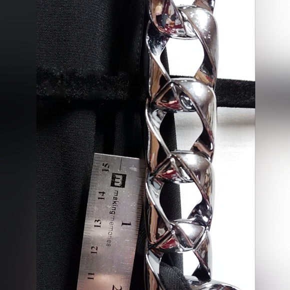 Bnwt (S) chain strap tank top w/tie at back neck (pewter plastic light chains) - Picture 5 of 6